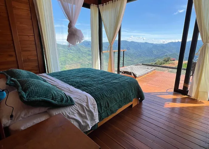 Glamping Quebradanegra, Utica Villeta