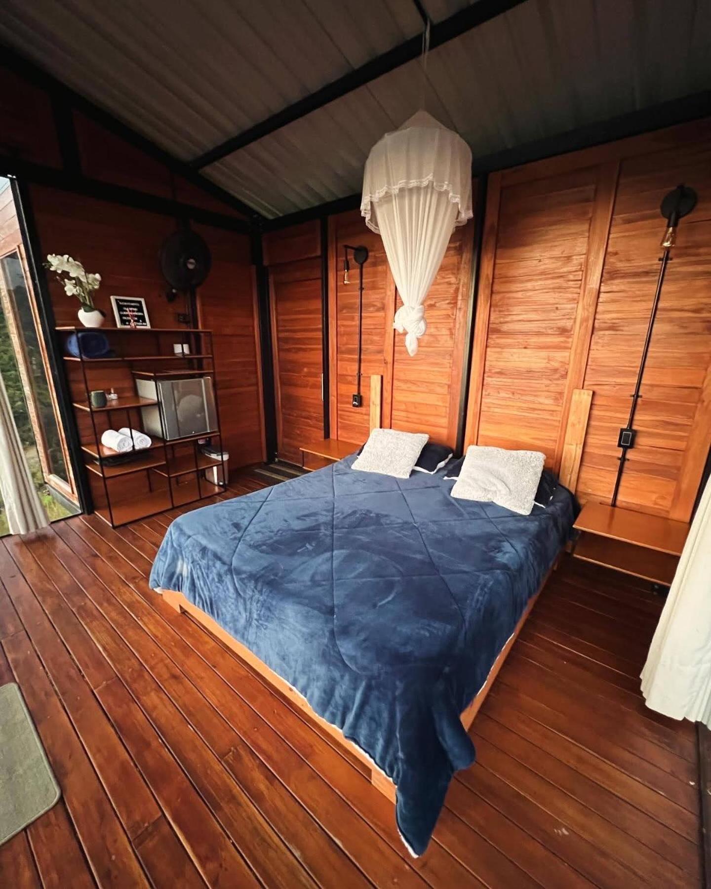 Glamping Quebradanegra, Utica Villeta *